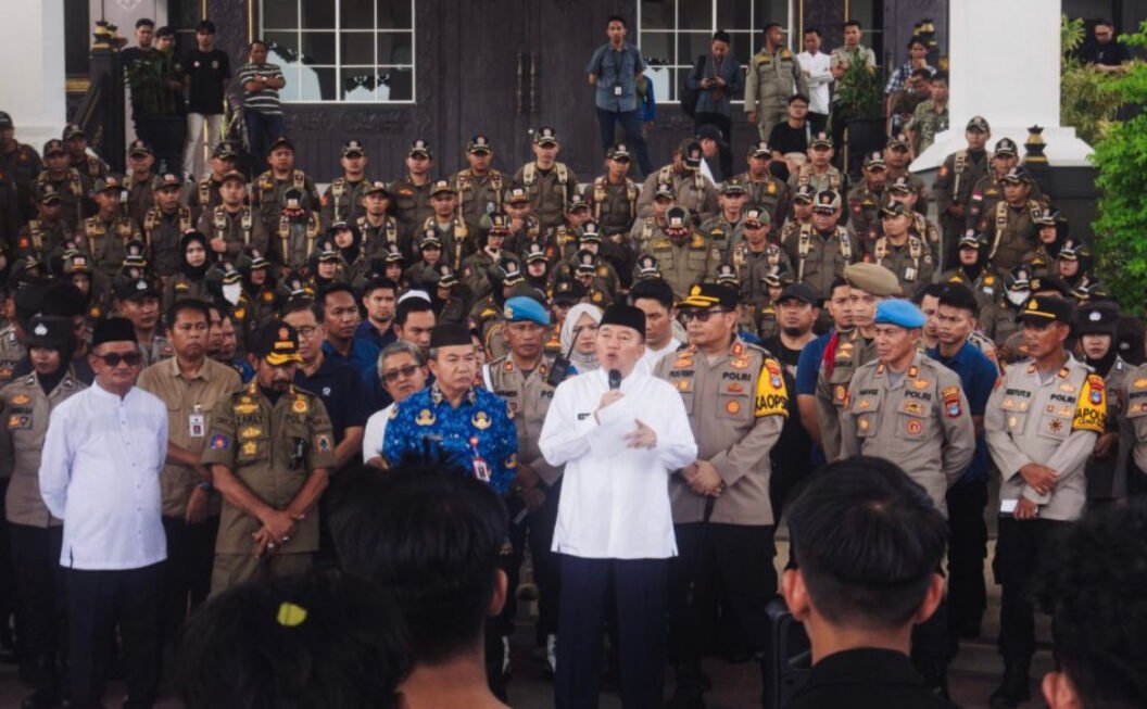 Aksi Demo BEM Kalsel di Hari Pendidikan Nasional Direspons Langsung Gubernur Muhidin