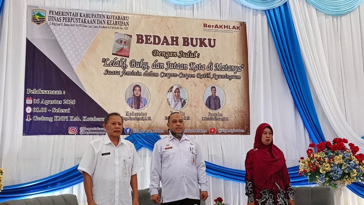 Dispersip Kotabaru Gelar Bedah Buku untuk Tingkatkan Minat Baca dan Apresiasi Penulis Lokal